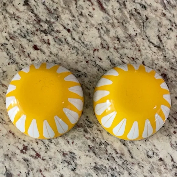 Two Cathrineholm 4 Inch Yellow and White Lotus Enamel Bowls - Picture 3 of 9